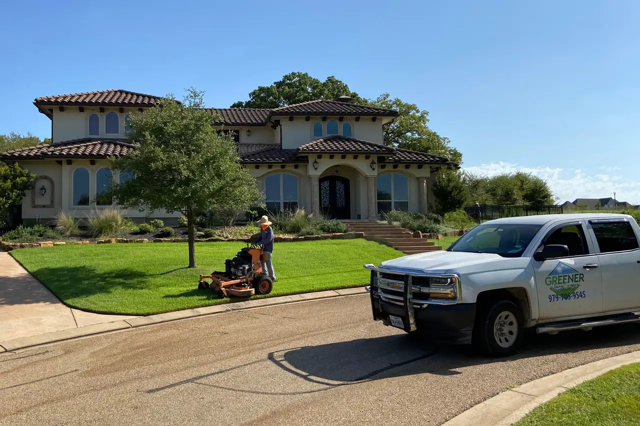Greener Lawnscapes professional lawn care
